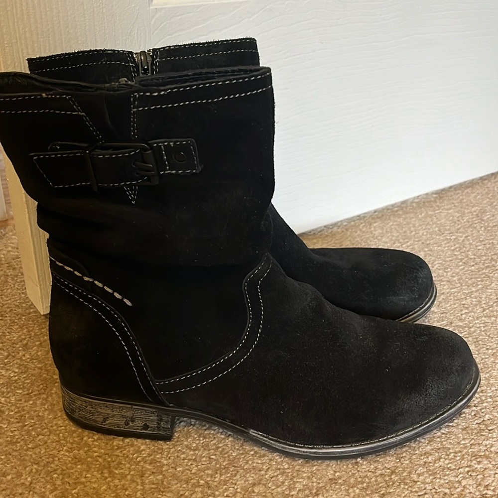 Earth Suede Leather Booties sz 8